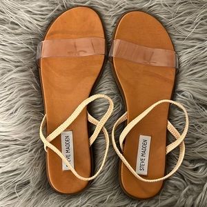 STEVE MADDEN: Ariaa Sandal